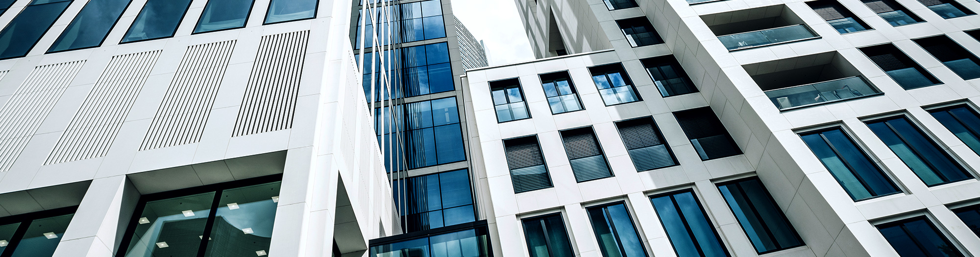 carrier-group-of-highrise-buildings-in-city-looking-up