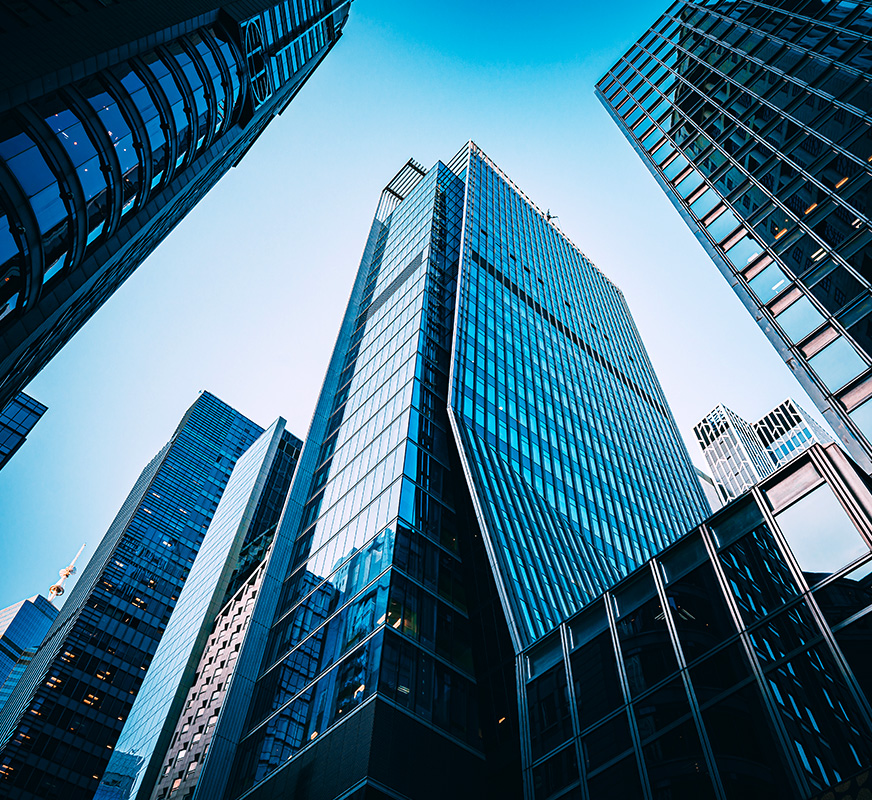 carrier-worker-leed-certified-factory_sq